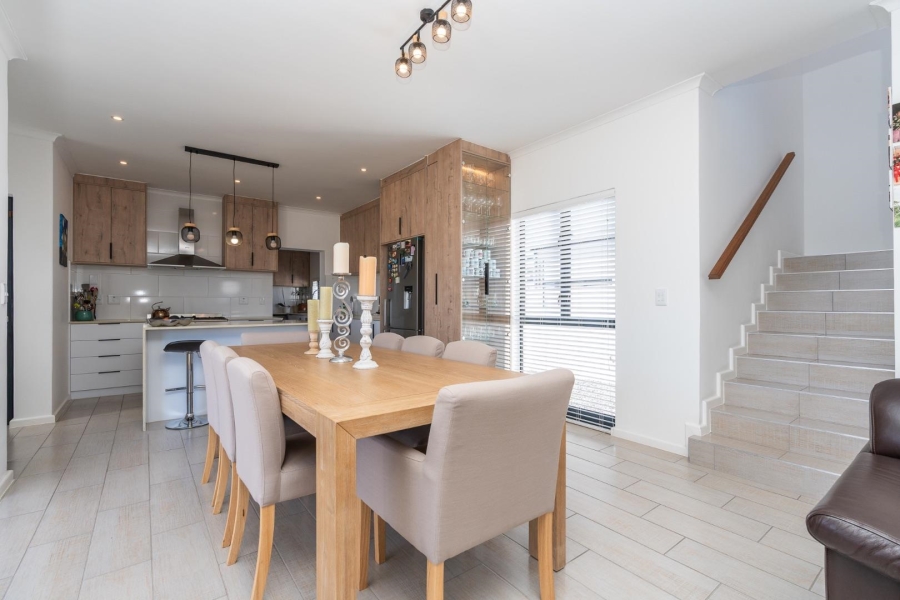 4 Bedroom Property for Sale in Sandown Western Cape